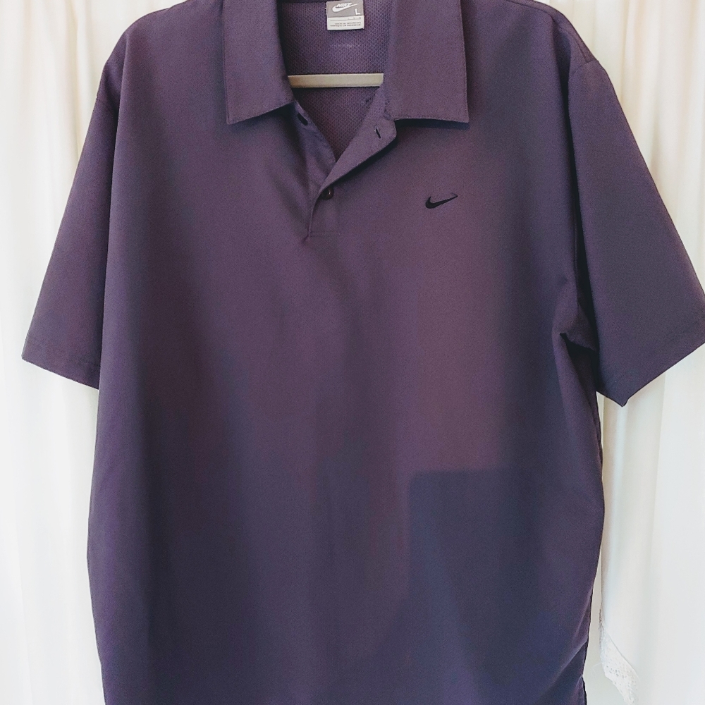 Men's Nike Short Sleeve mesh lined Shirt
